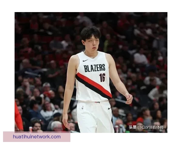 杨瀚森远赴墨西哥城出战季后赛快船弃用他仍肩负重任